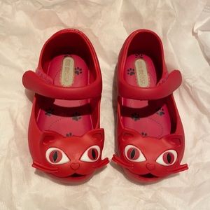 New Mini Melissa Cat Shoe Size 6 toddler